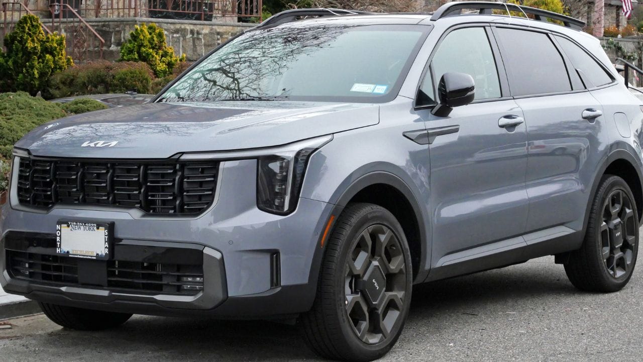 किआचा मोठा धमाका! Kia Sorento 4 सप्टेंबरला होणार लॉन्च; हायब्रिड अन् डिझेल इंजिनसह प्रीमियम SUV बाजारात धुमाकूळ घालणार किआचा मोठा धमाका! Kia Sorento 4 सप्टेंबरला होणार लॉन्च; हायब्रिड अन् डिझेल इंजिनसह प्रीमियम SUV बाजारात धुमाकूळ घालणार