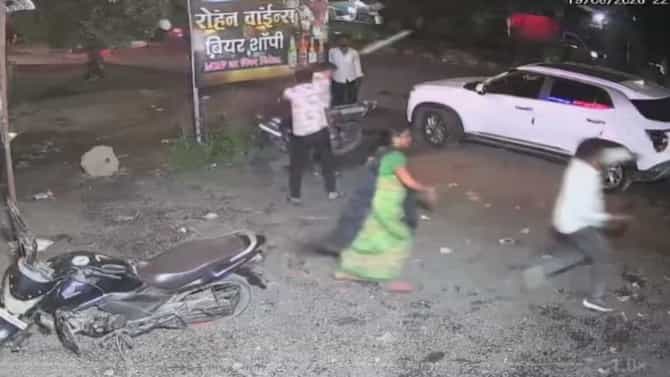 लातूरमध्ये कोयता दहशत, दारूच्या दुकानाजवळ प्राणघातक हल्ला, धक्कादायक प्रकार..