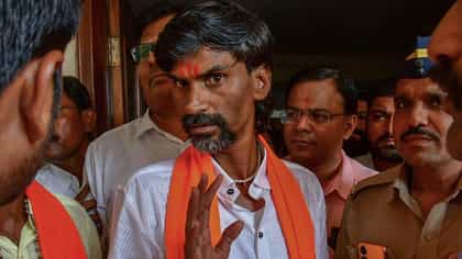 मराठा ओबीसीमध्ये दुरावा निर्माण करणे बंद करा.. मनोज जरांगे पाटील....
