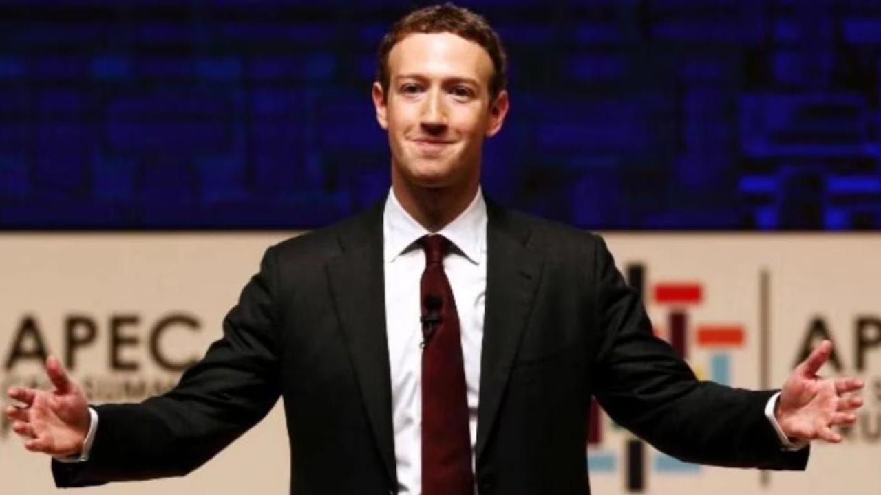 Mark Zuckerberg यांनी खरेदी केला २०० वर्षे जुना कॅसल, विस्तार इतका प्रचंड की किचन ते डायनिंग रुमला जाण्यासाठी लागतो तब्बल इतका वेळ Mark Zuckerberg यांनी खरेदी केला २०० वर्षे जुना कॅसल, विस्तार इतका प्रचंड की किचन ते डायनिंग रुमला जाण्यासाठी लागतो तब्बल इतका वेळ