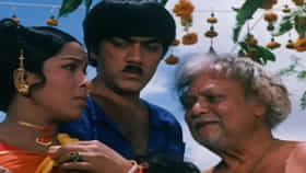 मुलगा असो की मुलगी, तृतीयपंथी हे गाणं म्हणून देतात शुभेच्छा, 52 वर्षांपासून प्रचंड लोकप्रिय गाणं