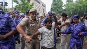 CJP आंदोलनातील विद्यार्थ्यांवरील गुन्हे मागे घ्या; कोर्टाचे सर्व...-1725703