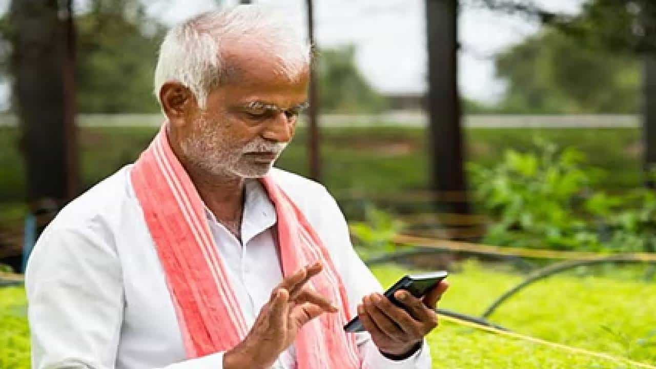 मोठी बातमी! कर्जमाफीचा पहिला हप्ता शेतकऱ्यांच्या खात्यात कधी जमा होणार जाणून घेण्यासाठी व्हिडीओ पहाच
