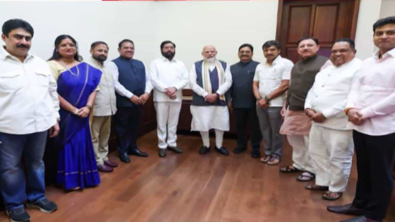 मोदी-शिंदे भेटीचा फोटो आला समोर! तासाभराहून अधिक चर्चा; बैठकीत नेमकं काय घडलं?