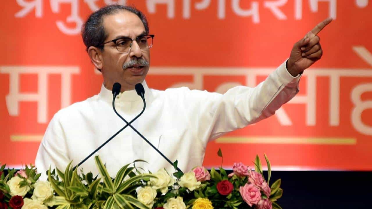 Uddhav Thackeray | सुप्रीम कोर्टात सुनावणी सुरू असताना मोदींची गद्दारांशी भेट का? उद्धव ठाकरे यांचा सवाल