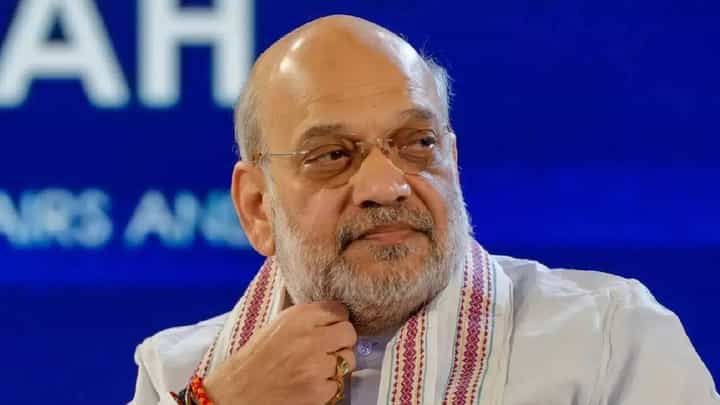 NEET पेपरफुटीवर सरकारची कोंडी? विद्यार्थी आंदोलनावर चर्चा, अमित शाह देणार उत्तर! NEET पेपरफुटीवर सरकारची कोंडी? विद्यार्थी आंदोलनावर चर्चा, अमित शाह देणार उत्तर!