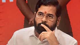2018ची घटना असंवैधानिक तर शिंदेंची निवड संवैधानिक कशी?.