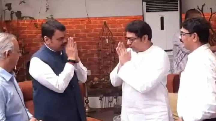 मोठी बातमी! भाजपवर टीका अन् अचानक मुख्यमंत्री फडणवीसांच्या भेटीला! राज ठाकरेंच्या भेटीचं नेमकं कारण काय? मोठी बातमी! भाजपवर टीका अन् अचानक मुख्यमंत्री फडणवीसांच्या भेटीला! राज ठाकरेंच्या भेटीचं नेमकं कारण काय?