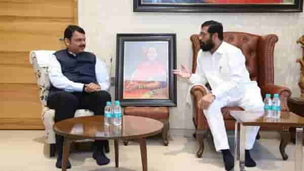Eknath Shinde | एकनाथ शिंदे रात्री उशिरा वर्षावर; फडणवीसांसोबत 20 मिनिटं बंद दाराआड चर्चा, नेमकं काय ठरलं?