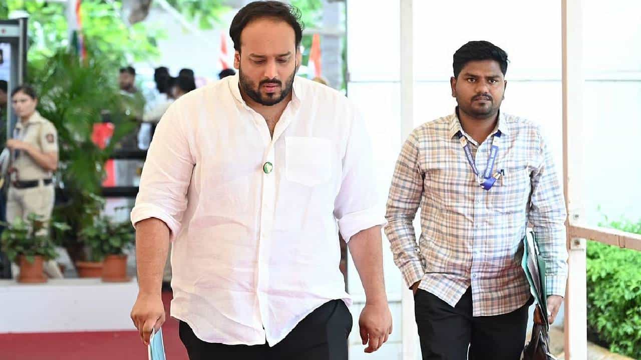 Zeeshan Siddique | झिशान सिद्दीकी यांना पुन्हा जीवे मारण्याची धमकी! थेट मुंबई आयुक्तांना फोन; फडणवीसांनाही दिली माहिती