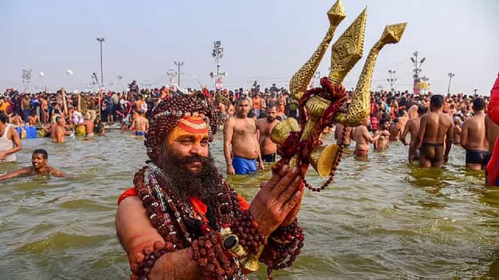 Kumbh Mela | बनावट सही, बनावट वर्क ऑर्डर अन् कोट्यवधींची फसवणूक! कुंभमेळ्याच्या नावाने नेमकं काय घडलं? Kumbh Mela | बनावट सही, बनावट वर्क ऑर्डर अन् कोट्यवधींची फसवणूक! कुंभमेळ्याच्या नावाने नेमकं काय घडलं?