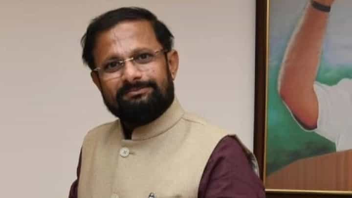 Naresh Maske | दिल्लीच्या रस्त्यावर माकडं जशी उड्या मारतात... राहुल गांधींवर नरेश मस्केंची बोचरी टीका! Naresh Maske | दिल्लीच्या रस्त्यावर माकडं जशी उड्या मारतात... राहुल गांधींवर नरेश मस्केंची बोचरी टीका!