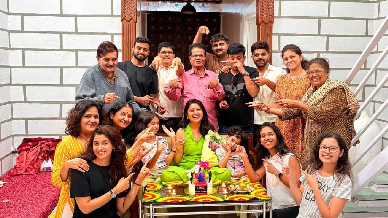 वाढदिवसाच्या दिवशीच प्राजक्ताने एक मोठा निर्णय घेतला आहे. प्राजक्ताने आता व्हेगन व्हायचं ठरवलं आहे.