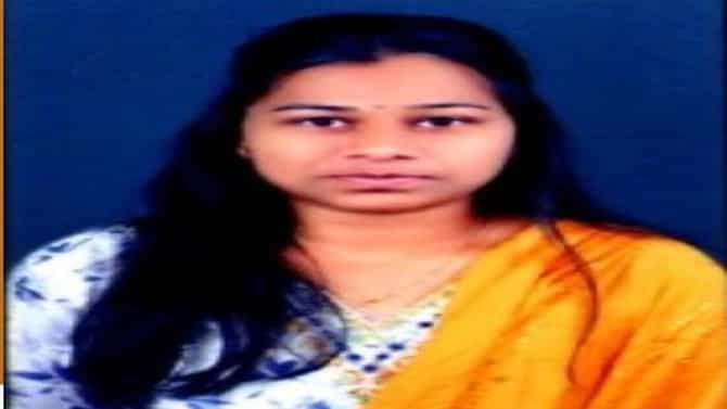 बॉयफ्रेंडचा कोयत्याने हल्ला, बड्या सरकारी महिला अधिकाऱ्याचा मृत्यू, महाराष्ट्रातील धक्कादायक घटना
