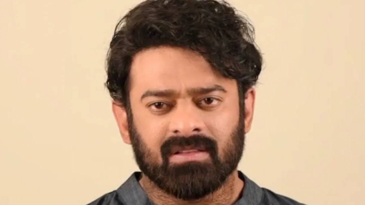 Prabhas: Prabhas: प्रभासच्या तब्येतीबाबत चाहत्यांना का वाटतेय चिंता? सर्जनची 'ती' पोस्ट पाहून चाहत्यांना धडकी Prabhas: Prabhas: प्रभासच्या तब्येतीबाबत चाहत्यांना का वाटतेय चिंता? सर्जनची 'ती' पोस्ट पाहून चाहत्यांना धडकी