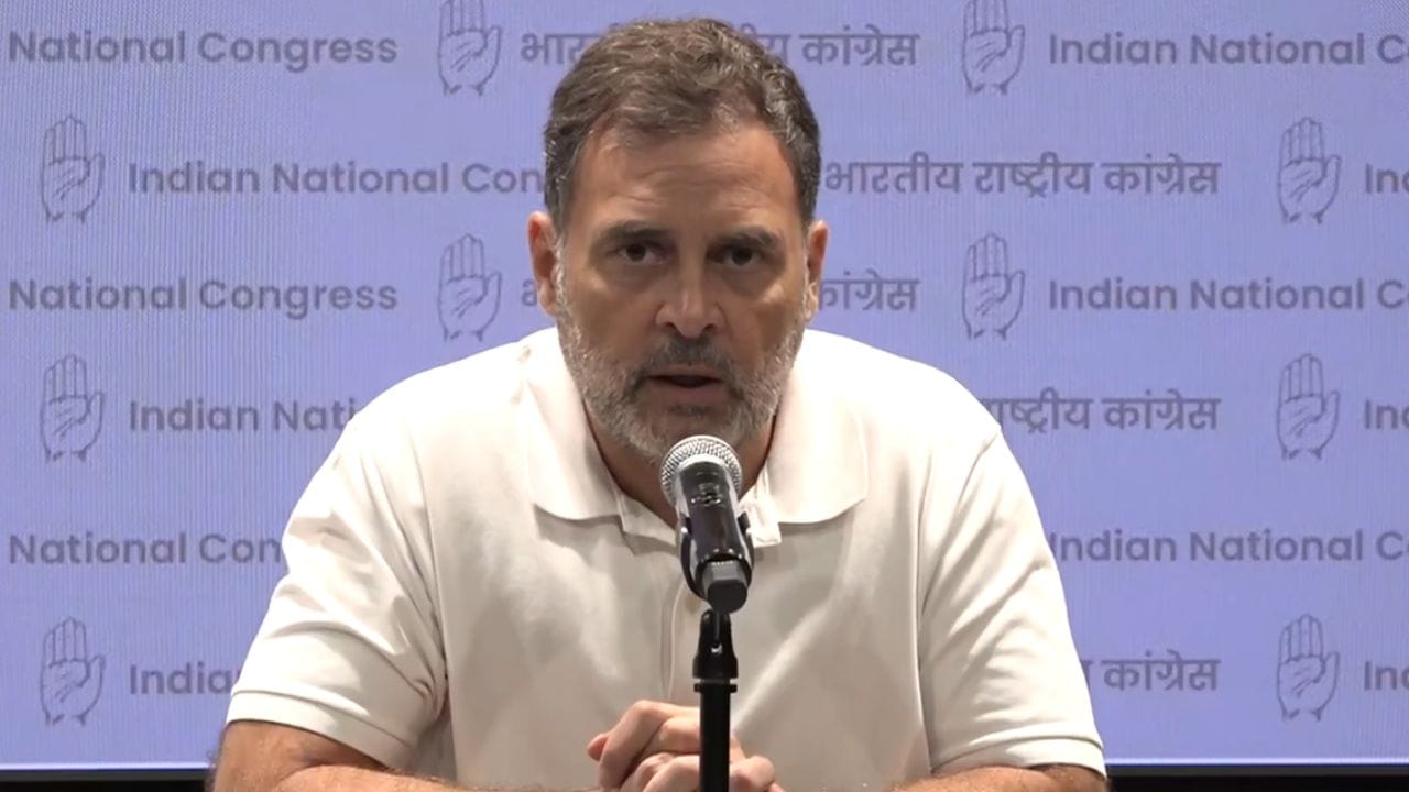झारखंड विद्यार्थी आंदोलनावर राहुल गांधींचे मोठे विधान; म्हणाले, त्या आंदोलनात बळाचा वापर... झारखंड विद्यार्थी आंदोलनावर राहुल गांधींचे मोठे विधान; म्हणाले, त्या आंदोलनात बळाचा वापर...