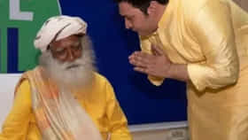 सद्गुरुचं ऐकून शेती करायला गेला अन् झाले 2 कोटी कर्ज, शेवटी मुलाच्या शाळेबाहेर