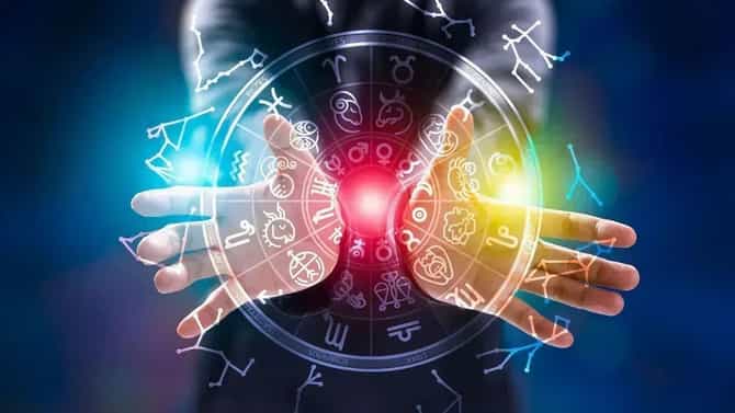 शनीची कृपादृष्टी या 4 राशींवर! 48 दिवस प्रगती, लाभ आणि यशाची संधी