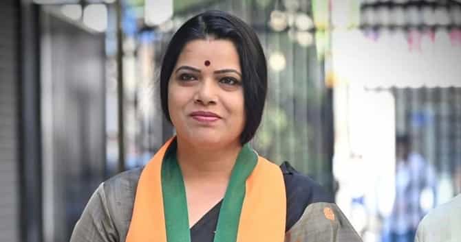 Ritu Tawde : धक्कादायक! मुंबईच्या महापौर रितू तावडे नव्या वादात, फक्त सोशल मीडियासाठी खर्च करणार 25 लाख रुपये