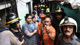 मुंबईत घरांवर डोंगराचा काही भाग कोसळला, महापौरांची पहिली प्रतिक्रिया.