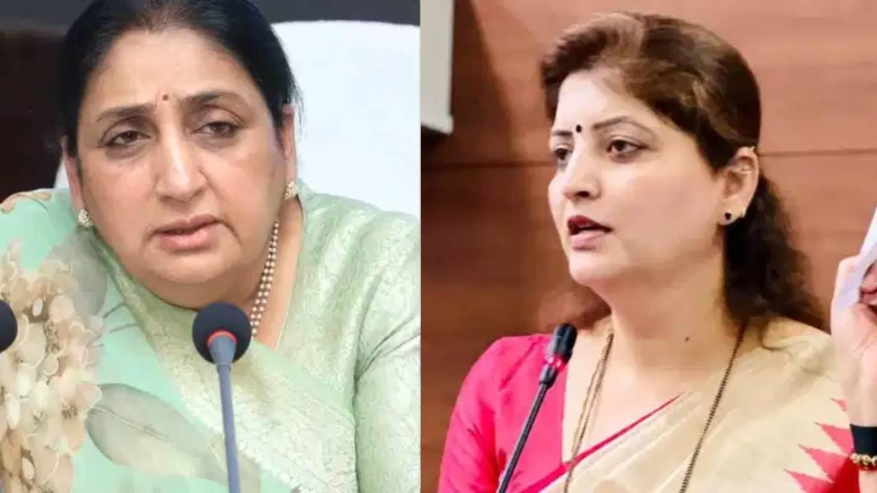 हीच का संस्कृती, सुनेत्रा वहिनींची खिल्ली...काँग्रेसच्या 'गुंगी गुडिया' टीकेवर रुपाली चाकणकर संतापल्या; केली मोठी मागणी! हीच का संस्कृती, सुनेत्रा वहिनींची खिल्ली...काँग्रेसच्या 'गुंगी गुडिया' टीकेवर रुपाली चाकणकर संतापल्या; केली मोठी मागणी!