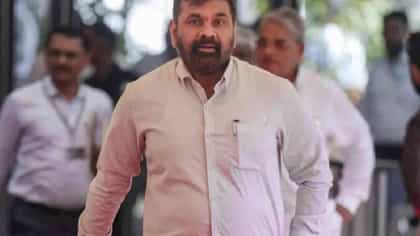 'हिम्मत कशी होते..' माझगाव गणेश मिरवणूक घटनेवर अहिरांचं रोखठोक भाष्य.