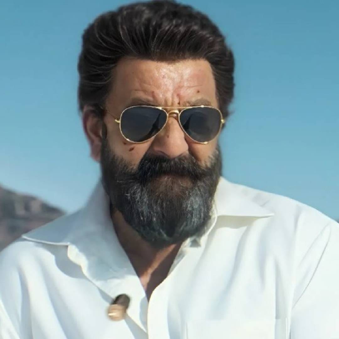 "जेव्हा मी माझ्या करिअरची सुरुवात केली, तेव्हा ही इंडस्ट्री एका कुटुंबासारखीच वाटायची. सर्वजण एकत्र होते, सर्वजण एकमेकांना मदत करत होते. आता ही इंडस्ट्री खूपच तीव्र आणि स्पर्धात्मक झाली आहे. हे दु:खद आहे. पण मला आशा आहे की ते दिवस परत येतील", अशा शब्दांत तो व्यक्त झाला. 
