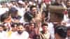 Satyajeet Tambe: पुणे-नाशिक हायस्पीड रेल्वेवरून तापले वातावरण, सत्यजीत तांबे यांना गिरीश महाजनांचा फोन, काय दिले आश्वासन?