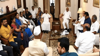 शरद पवारांच्या पार्टीकडून 10 प्रवक्त्यांची घोषणा, कोणाला मिळाली संधी?-1744460