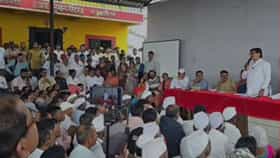 आमदाराची भर सभेत पत्रकारांना थेट धमकी, मी तुम्हाला बघून घेतो, तुम्ही...