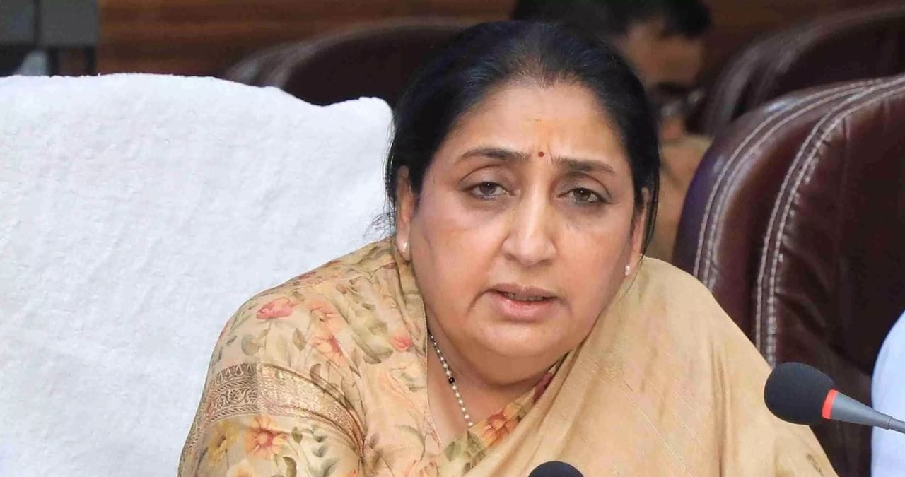 शिक्षण, आरोग्य अन् रोजगार...; राजकीय रणनीतीकारांच्या भेटीनंतर सुनेत्रा पवारांचं आदिवासी समाजाबाबत महत्वाचं वक्तव्य शिक्षण, आरोग्य अन् रोजगार...; राजकीय रणनीतीकारांच्या भेटीनंतर सुनेत्रा पवारांचं आदिवासी समाजाबाबत महत्वाचं वक्तव्य