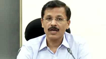 विचारपूस करण्यासाठी मला या व्यक्तीचा फोन येतो, तुकाराम मुंढे यांनी...