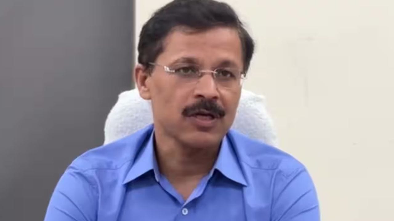 तुकाराम मुंढे यांनी म्हटले की, ज्यावेळी माझ्या भावाचे खाण्याचे वांदे होते, त्यावेळी तो त्याच्याकडे मला घेऊ आला. तो उपाशी राहायचा आणि मला मात्र खाऊ घालायचा.
