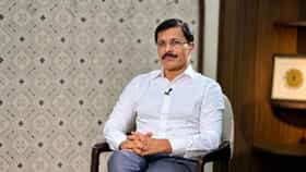 तुकाराम मुंढेंच्या लग्नासाठी होत्या तीन अटी, तिसरी अट तर खूपच अवघड.