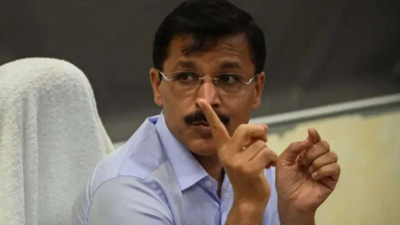 गेल्या दोन महिन्यांत एफडीएच्या पोर्टलवर तब्बल ७००५ तक्रारी दाखल झाल्या आहेत. यात बायकोने रात्रीचा शिळा भात सकाळी नाष्ट्याला दिला, घराजवळ दारूचे दुकान आहे अशा घरगुती आणि विचित्र स्वरूपाच्या तक्रारींचाही समावेश आहे. ऑनलाइन प्रणाली सुरू झाल्यानंतर आतापर्यंत २८०९ तक्रारींची चौकशी पूर्ण होऊन त्या निकाली काढण्यात आल्या आहेत.