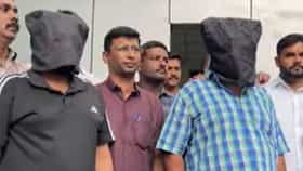 कुंभमेळा घोटाळा प्रकरणात गिरीश महाजन यांच्या दोन नातेवाईकांना अटक.