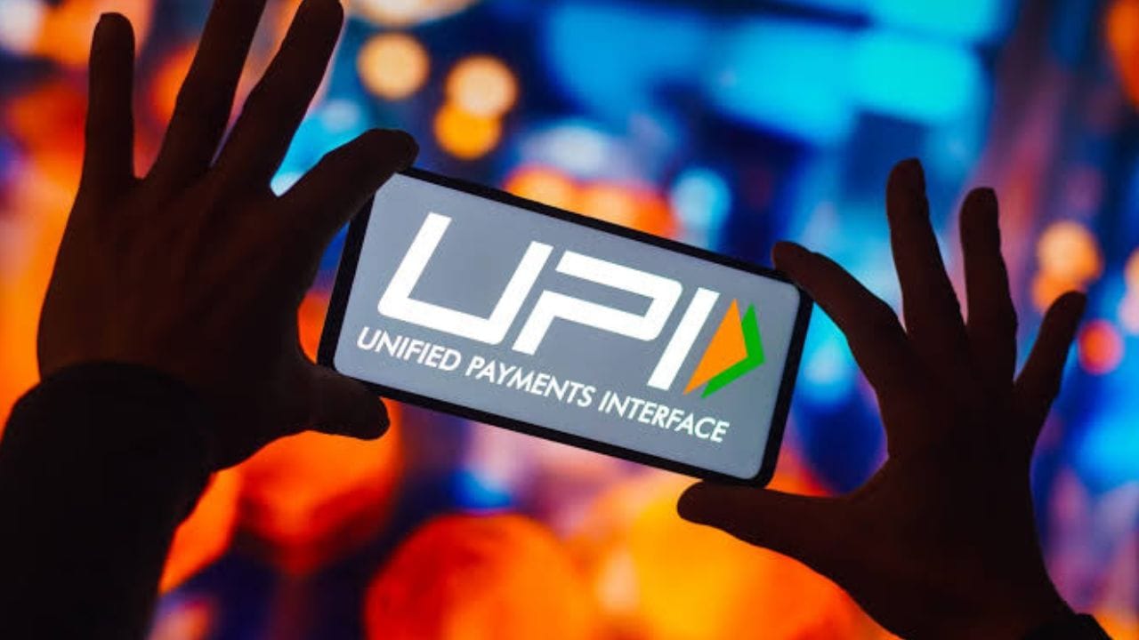 1 रुपयांचा 'फ्री ट्रायल' पडेल महाग! UPI AutoPay मुळे दरमहा बँक खात्यातून गायब होऊ शकतात 999 रुपये 1 रुपयांचा 'फ्री ट्रायल' पडेल महाग! UPI AutoPay मुळे दरमहा बँक खात्यातून गायब होऊ शकतात 999 रुपये