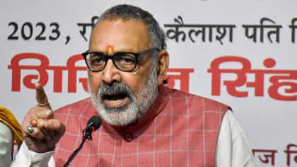 एक गैरमराठी भाषिक समाज आहे, तेथे कुणाची...,' काय म्हणाले गिरीराज सिंह?.