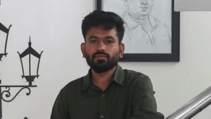पैसे कमी मिळायचे म्हणून अभिजीत दिपके याने सोडली होती आम आदमी पार्टी.