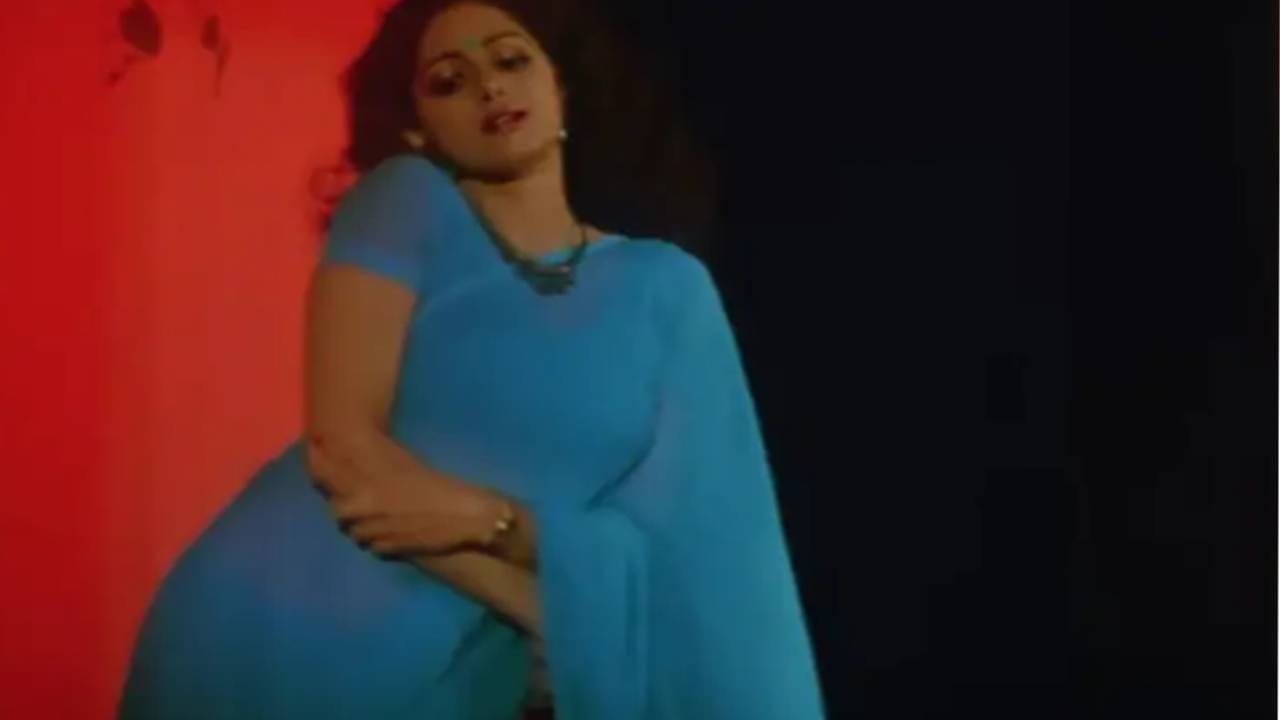 या गाण्याच्या लोकप्रियतेमागे त्याचे अप्रतिम चित्रिकरणही महत्त्वाचे ठरले. पावसात निळ्या साडीत श्रीदेवी यांचा मोहक अंदाज आणि अनिल कपूर यांची साधी, निरागस भूमिका यामुळे हे गाणं प्रेक्षकांच्या मनात कायमचे घर करून गेले. 