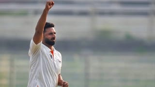 Auqib Nabi: बुमराह आऊट, आकिब नबी इन! पण तरीही ‘या’ कारणामुळे बेंचवर बसावं लागणार?