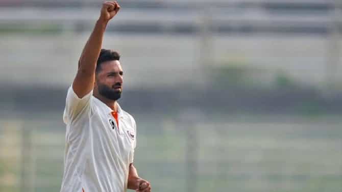 Auqib Nabi: बुमराह आऊट, आकिब नबी इन! पण तरीही या कारणामुळे बेंचवर बसावं लागणार?