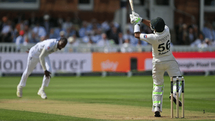 Babar Azam: आणि स्वत:ला विराट समजतो... बाबर आझमला ना स्पीड समजला, ना बाऊन्सर झेपला, Video Viral