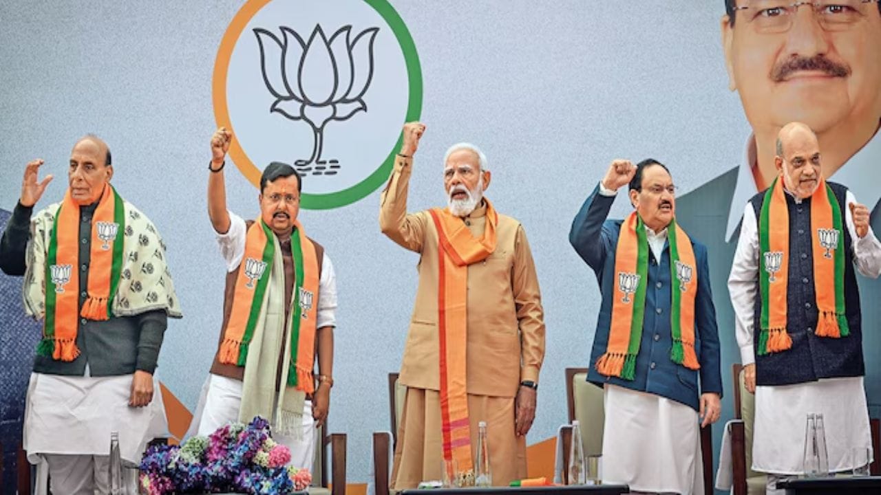 भाजपा कार्यकारिणीत मोठे फेरबदल, युपी ते महाराष्ट्र, 5 मोठे मुद्दे! भाजपा कार्यकारिणीत मोठे फेरबदल, युपी ते महाराष्ट्र, 5 मोठे मुद्दे!