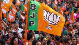 भाजपात मोठी खळबळ! 22 जण निलंबित, थेट आदेशात नेमकं काय?.
