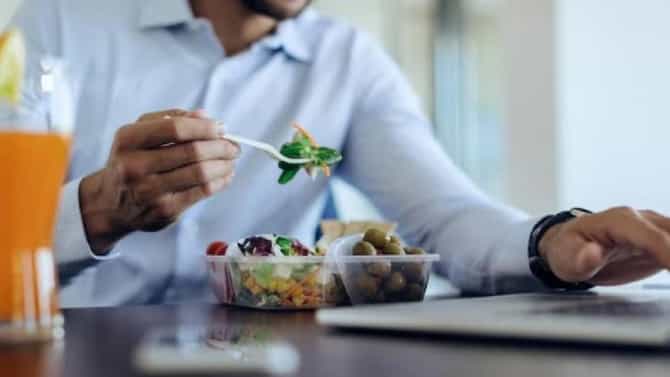 रोजच्या ब्रेकफास्टमध्ये या आरोग्यदायी पदार्थांचा करा समावेश