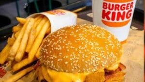 Burger King च्या पुणे आउटलेटला मोठा झटका! FDA ने परवाना रद्द केला, नेमकं कारण काय?