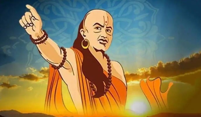 संयम ठेवा : विद्यार्थी जीवनात अभ्यासासोबत मनोरंजन, मित्रमैत्रिणी आणि इतर गोष्टीही असतात. मात्र कोणत्याही गोष्टीचा अतिरेक आपल्या ध्येयासाठी अडथळा ठरू शकतो. खाणे, झोपणे, मनोरंजन किंवा इंटरनेट वापरणे यामध्ये संतुलन ठेवणे गरजेचे आहे. तात्पुरत्या आनंदासाठी भविष्यातील महत्त्वाच्या संधी गमावू नका.
