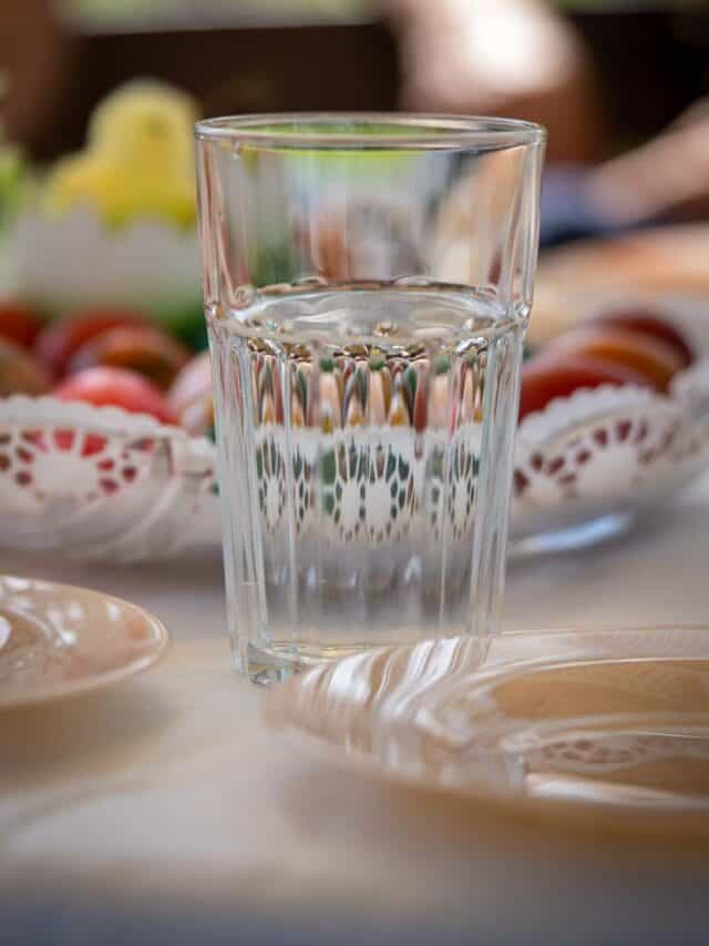 जेवणानंतर लागलीच पाणी का पिऊ नये ?