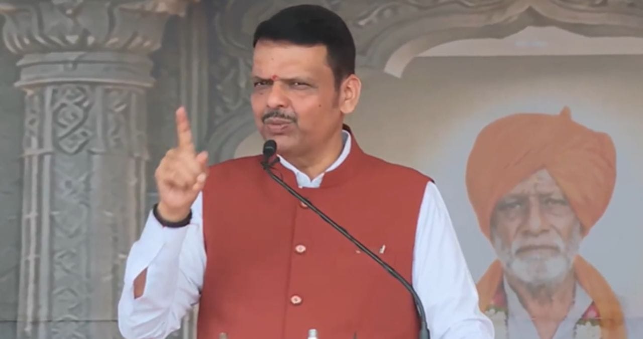 CM Devendra Fadnavis : धमक्या दिल्या तर नेस्तनाबूत करून टाकू; CM देवेंद्र फडणवीसांकडून ओपन चॅलेंज, कर्जमाफीबाबतही महत्त्वाचं बोलले CM Devendra Fadnavis : धमक्या दिल्या तर नेस्तनाबूत करून टाकू; CM देवेंद्र फडणवीसांकडून ओपन चॅलेंज, कर्जमाफीबाबतही महत्त्वाचं बोलले